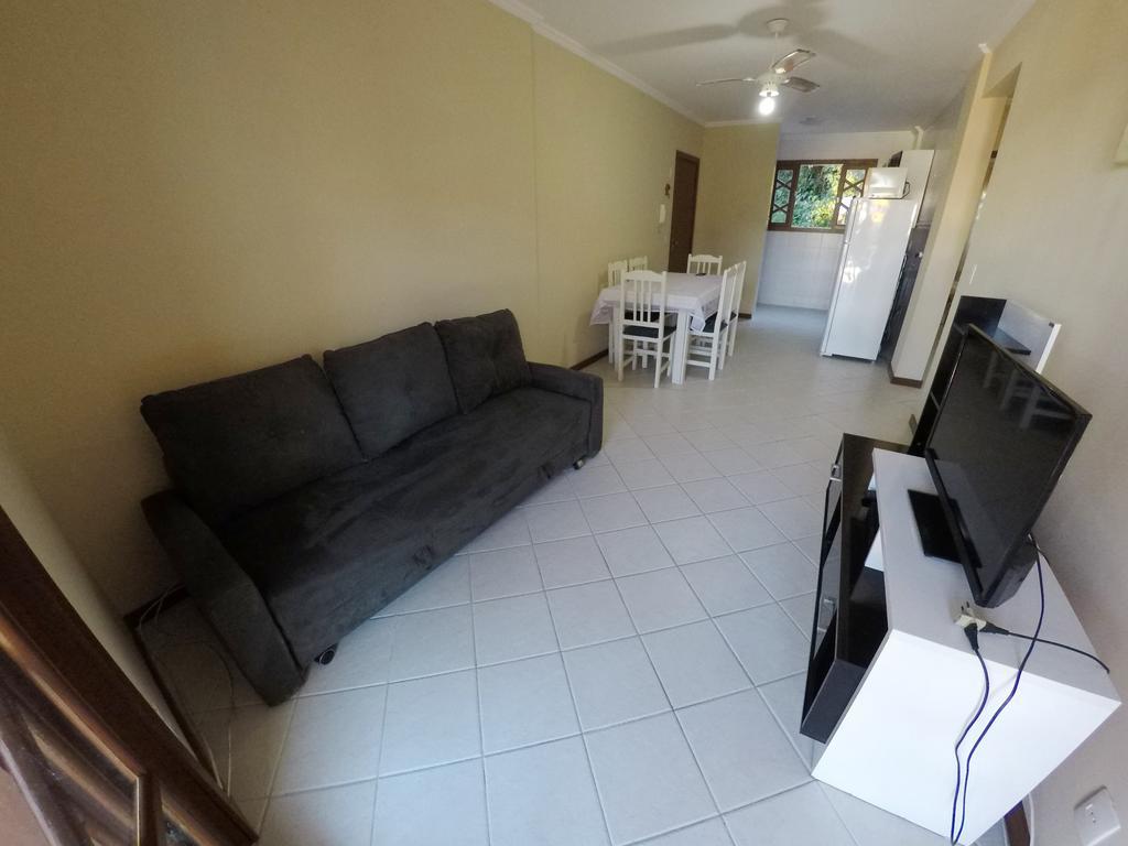 C047 - Ed Las Condes, Centro De Bombinhas Szoba fotó