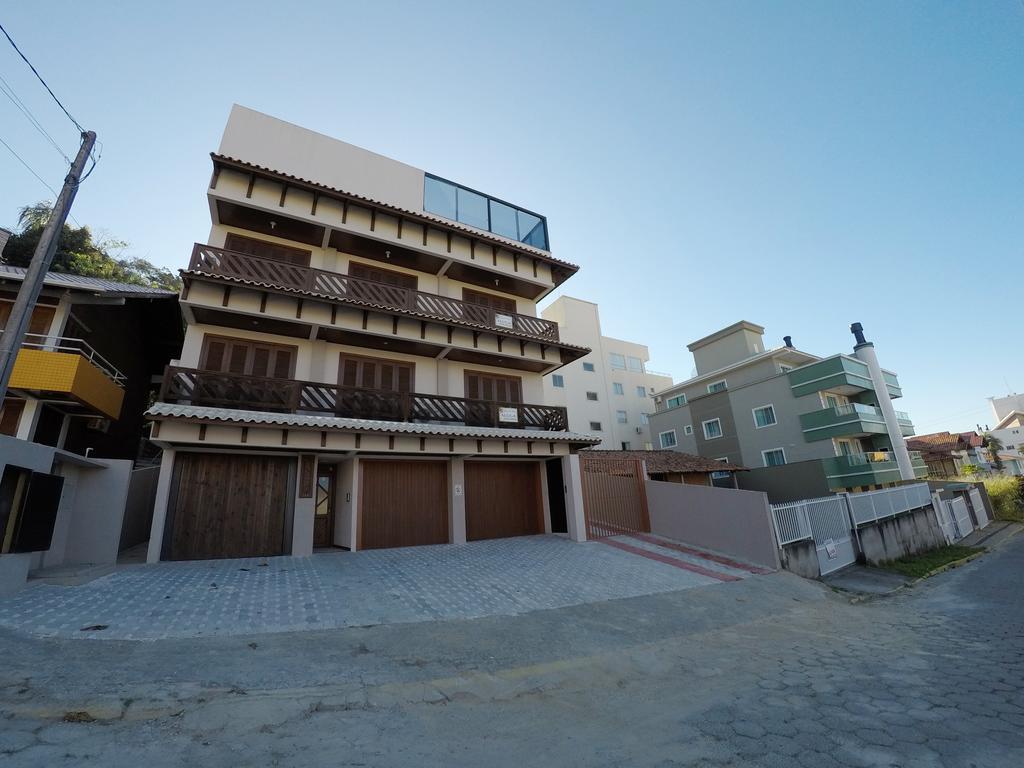 C047 - Ed Las Condes, Centro De Bombinhas Kültér fotó